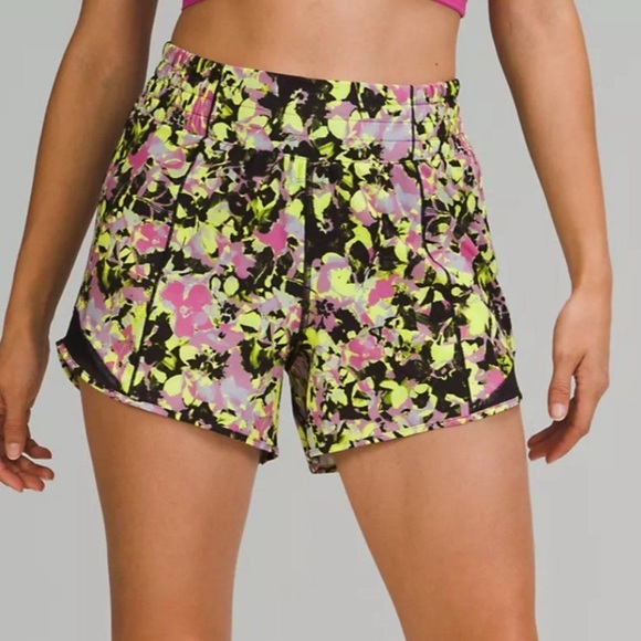 Hotty hot high rise lululemon shorts - Picture 3 of 3